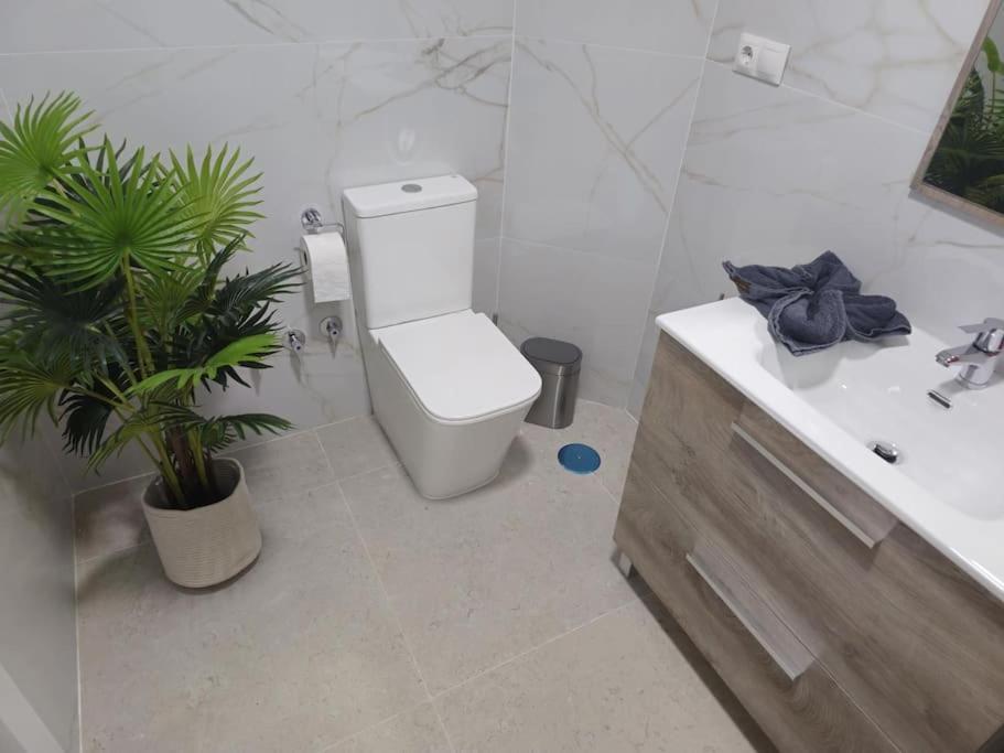 Tao City Center Apartment With Fee Wifi And Air Con By Namaste Elite Torremolinos Esterno foto