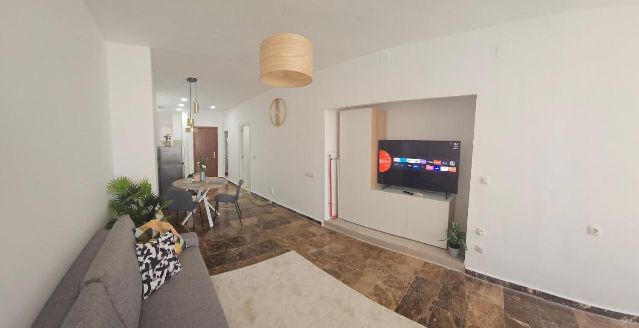 Tao City Center Apartment With Fee Wifi And Air Con By Namaste Elite Torremolinos Esterno foto