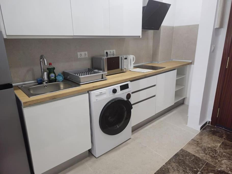 Tao City Center Apartment With Fee Wifi And Air Con By Namaste Elite Torremolinos Esterno foto