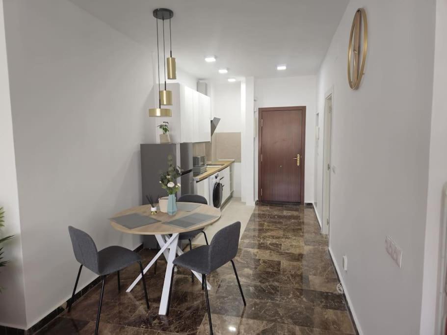 Tao City Center Apartment With Fee Wifi And Air Con By Namaste Elite Torremolinos Esterno foto