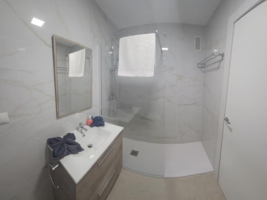 Tao City Center Apartment With Fee Wifi And Air Con By Namaste Elite Torremolinos Esterno foto