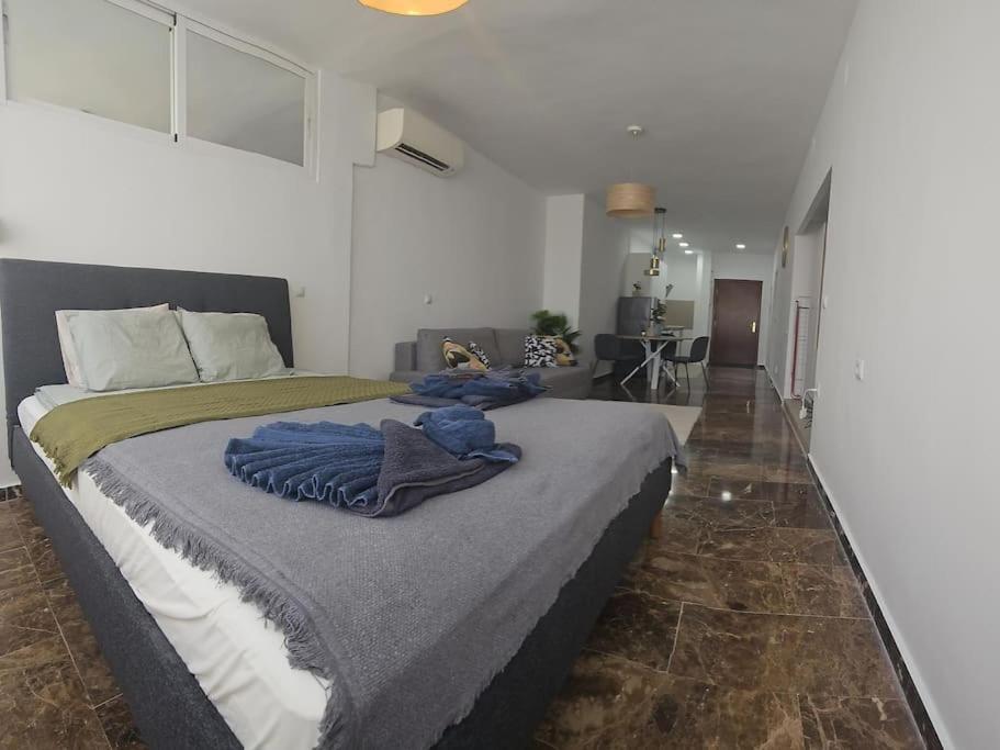 Tao City Center Apartment With Fee Wifi And Air Con By Namaste Elite Torremolinos Esterno foto